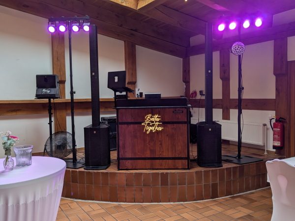 Zwei Lichtanlagen plus Nebelseifenblasen